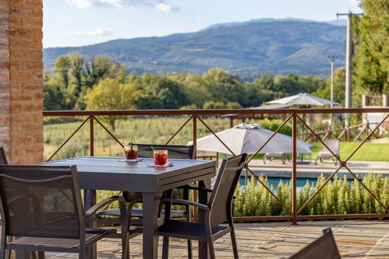 Chimera Tuscany Resort Arezzo Exterior foto