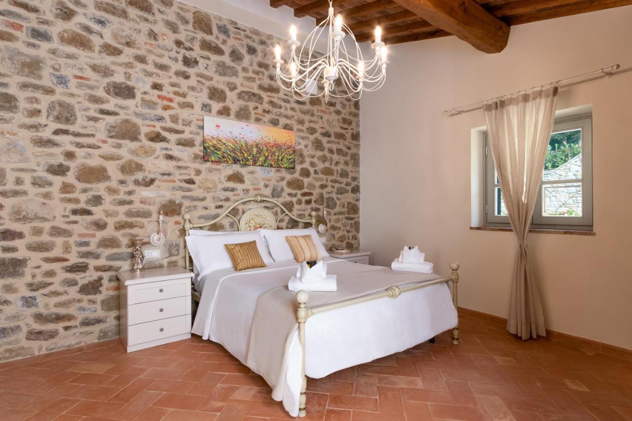 Chimera Tuscany Resort Arezzo Exterior foto